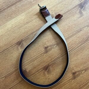 Tommy Bahama men’s stretch belt , beige & blue